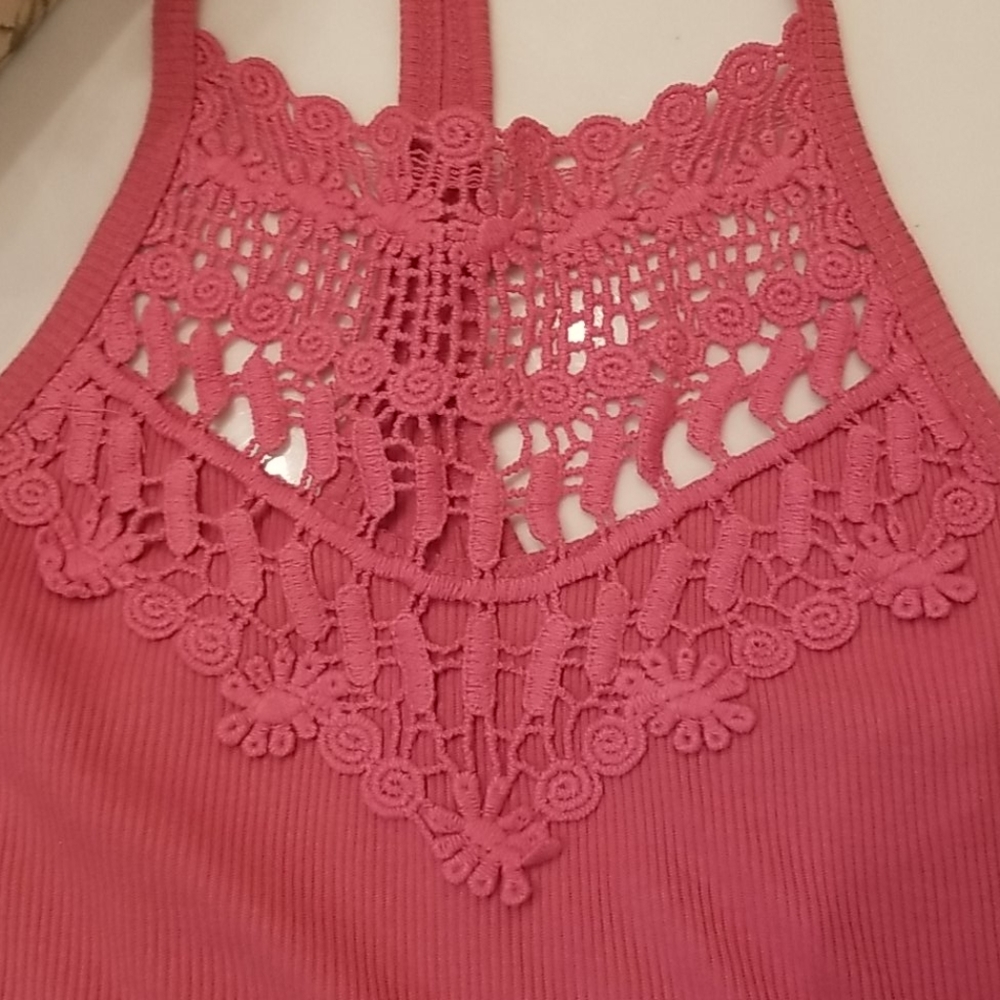 💜Halter💜 - Picture 2 of 5